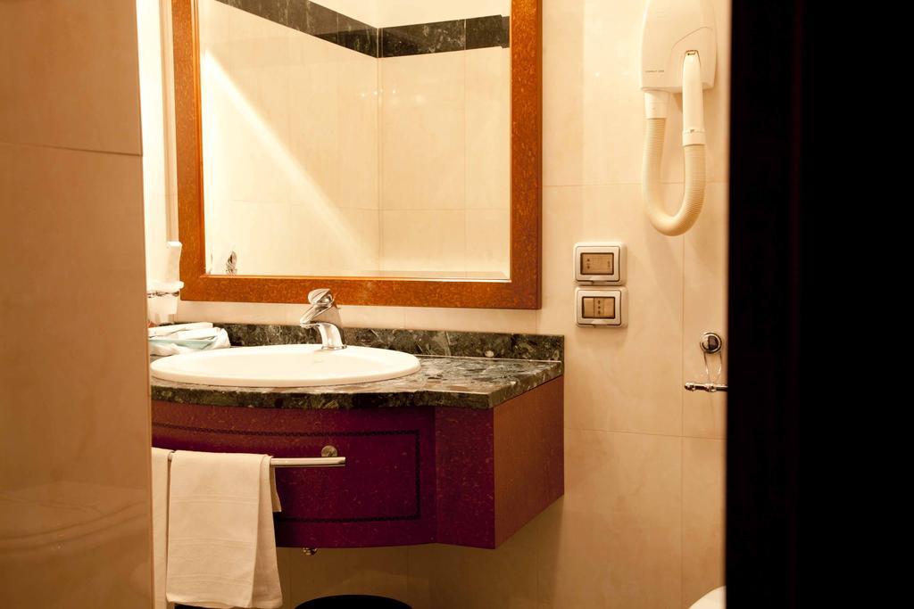 Hotel Jolly Castrovillari Rum bild